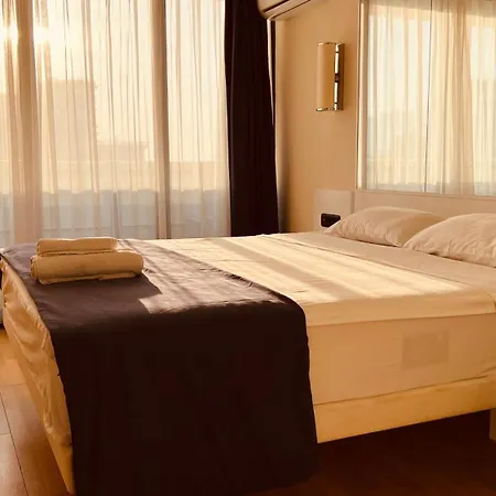 Orbi City Aparthotel Batumi Exterior photo