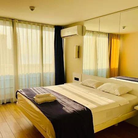 Orbi City Aparthotel Batumi Exterior photo